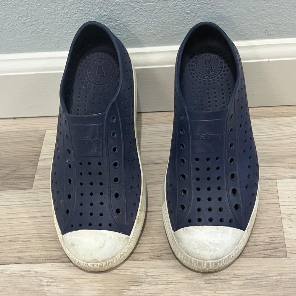 Native Jefferson Navy Blue White EVA Perforated Slip On Shoes J5